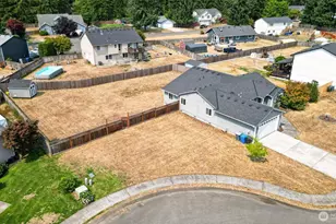 8312 217th St E, Spanaway, WA 98387 - Photo 32