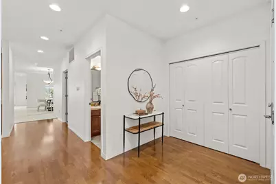 3112 SW Avalon Way #501, Seattle, WA 98126 - Photo 2