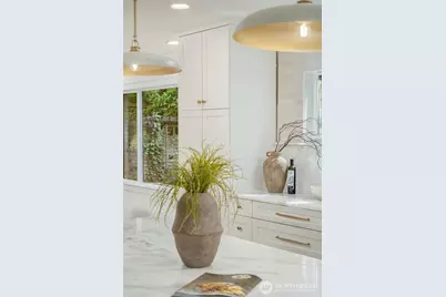1919 E Eaton Place, Seattle, WA 98112 - Photo 10