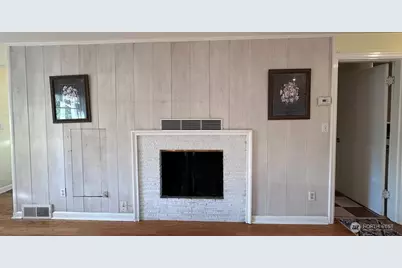 16310 Ashworth Avenue N, Shoreline, WA 98133 - Photo 20
