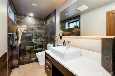 734 10th Avenue E, Seattle, WA 98102 - Photo 30