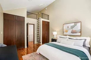 734 10th Ave E, Seattle, WA 98102 - Photo 26