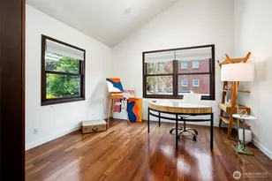 734 10th Ave E, Seattle, WA 98102 - Photo 22