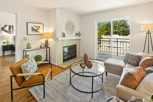 9750 Greenwood Ave N, Seattle, WA 98103 - Photo 4
