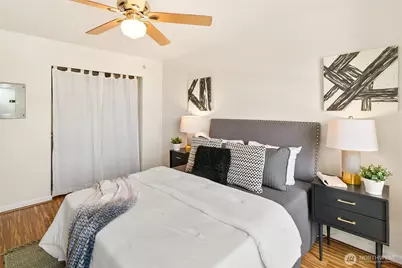 9750 Greenwood Avenue N #203, Seattle, WA 98103 - Photo 14