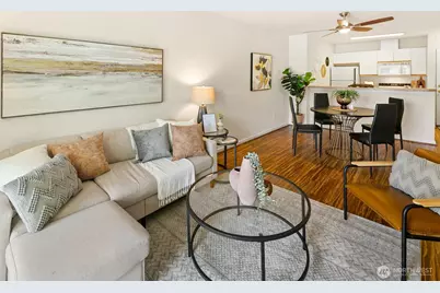 9750 Greenwood Avenue N #203, Seattle, WA 98103 - Photo 2