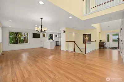 1202 Lansing Avenue W, Bremerton, WA 98312 - Photo 6