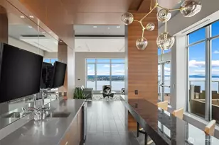 588 Bell St, Seattle, WA 98121 - Photo 22