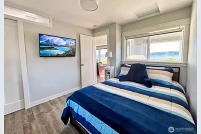 1818 Lola Beach Lane, Oak Harbor, WA 98277 - Photo 24
