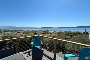 1818 Lola Beach Ln, Oak Harbor, WA 98277 - Photo 4