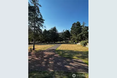 1818 Lola Beach Lane, Oak Harbor, WA 98277 - Photo 16