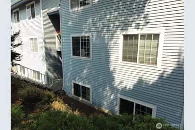 3810 S 158th Street #B8, Tukwila, WA 98188 - Photo 1
