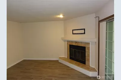 3810 S 158th Street #B8, Tukwila, WA 98188 - Photo 6