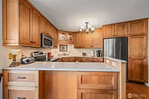 2360 43rd Ave E, Seattle, WA 98112 - Photo 4