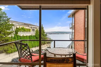 2360 43rd Avenue E #302, Seattle, WA 98112 - Photo 6