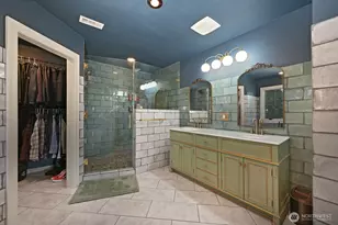 9556 Phinney Ave N, Seattle, WA 98103 - Photo 20