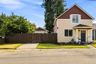 430 2nd Ave NE, Puyallup, WA 98372 - Photo 1