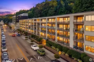 1301 Harbor Ave SW, Seattle, WA 98116 - Photo 2