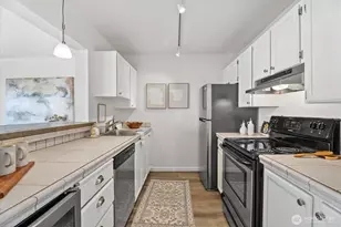 1301 Harbor Ave SW, Seattle, WA 98116 - Photo 14
