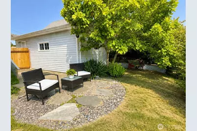 3528 Hoyt Avenue, Everett, WA 98201 - Photo 2