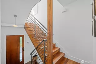 3026 SW Avalon Way, Seattle, WA 98126 - Photo 4