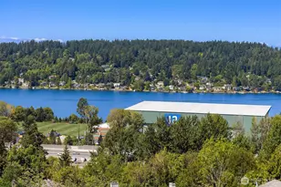 11206 SE 77th Pl, Newcastle, WA 98056 - Photo 2