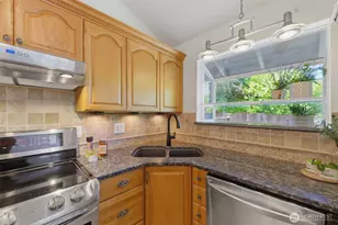 5204 65th Ave W, University Place, WA 98467 - Photo 14