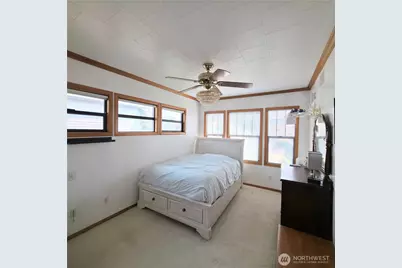 723 5th Avenue NW, Puyallup, WA 98371 - Photo 6