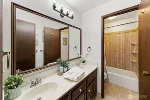 2221 Gilman Dr W, Seattle, WA 98119 - Photo 16