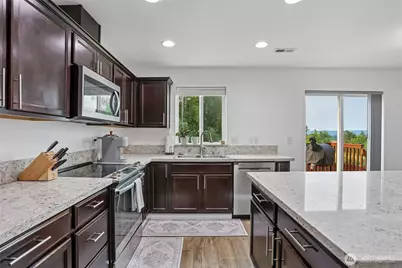 7012 18th Place SE, Lake Stevens, WA 98258 - Photo 12