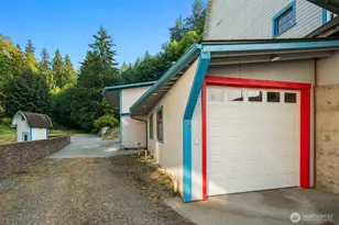 16075 Crescent Dr SW, Vashon, WA 98070 - Photo 32