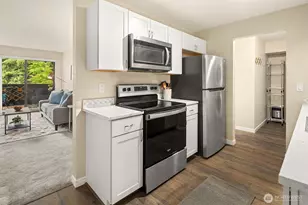 750 N 143rd St, Seattle, WA 98133 - Photo 10