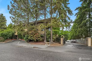 750 N 143rd St, Seattle, WA 98133 - Photo 24