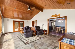 30601 SE Lake Retreat N Dr, Ravensdale, WA 98051 - Photo 8