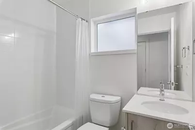 6311 9th Street NE #A, Seattle, WA 98115 - Photo 16