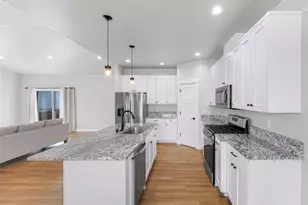 1913 Benjamin Ct, Lynden, WA 98264 - Photo 12