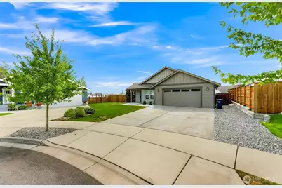 1913 Benjamin Court, Lynden, WA 98264 - Photo 2