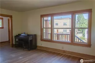 119 26th Ave, Seattle, WA 98122 - Photo 2