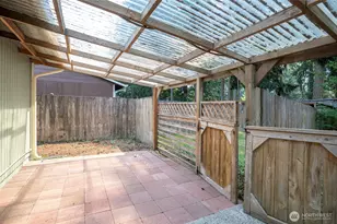8901 Quinault Loop NE, Olympia, WA 98516 - Photo 32