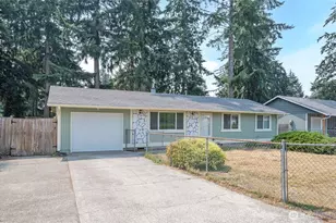 8901 Quinault Loop NE, Olympia, WA 98516 - Photo 2
