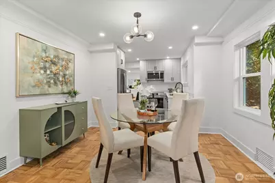 10322 Ashworth Avenue N, Seattle, WA 98133 - Photo 8
