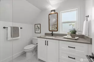 10322 Ashworth Ave N, Seattle, WA 98133 - Photo 20