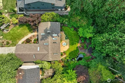 12909 NE 28th Street, Bellevue, WA 98005 - Photo 36