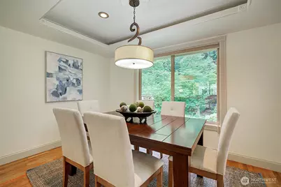 12909 NE 28th Street, Bellevue, WA 98005 - Photo 8