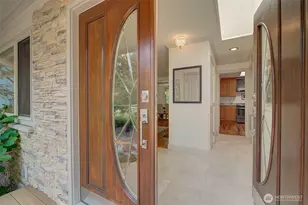 12909 NE 28th St, Bellevue, WA 98005 - Photo 2