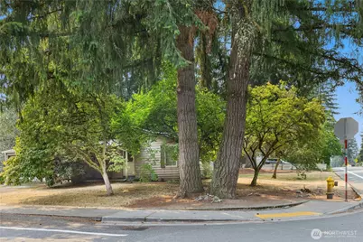 17103 NE 95th Street, Redmond, WA 98052 - Photo 2