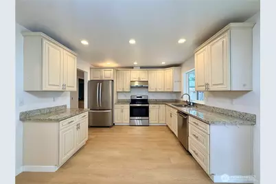 1034 S 74th Street, Tacoma, WA 98408 - Photo 8