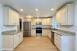 1034 S 74th St, Tacoma, WA 98408 - Photo 8