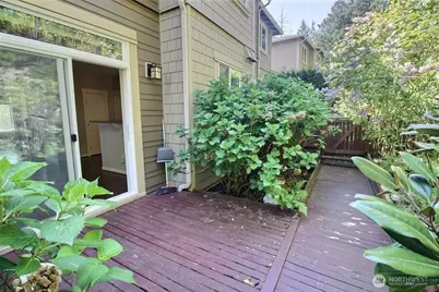 23300 SE Black Nugget Road #H2, Issaquah, WA 98029 - Photo 18