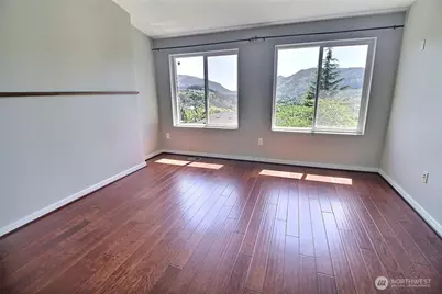 23300 SE Black Nugget Road #H2, Issaquah, WA 98029 - Photo 20